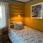Sevletunet And Bed & Breakfast 4*