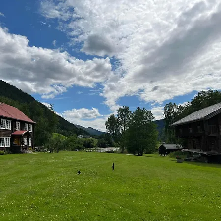 Sevletunet And Bed and Breakfast