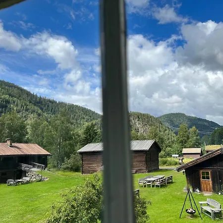 Bed & Breakfast Sevletunet And 4*