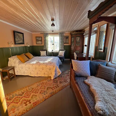 Sevletunet And 4* Rodberg