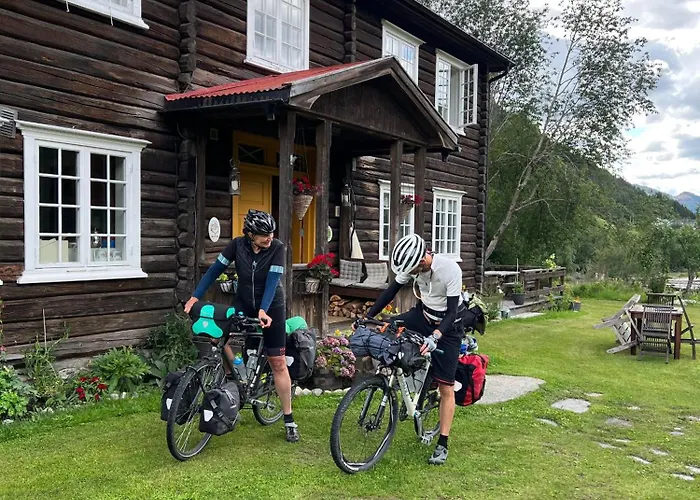 Sevletunet And Bed & Breakfast 4*